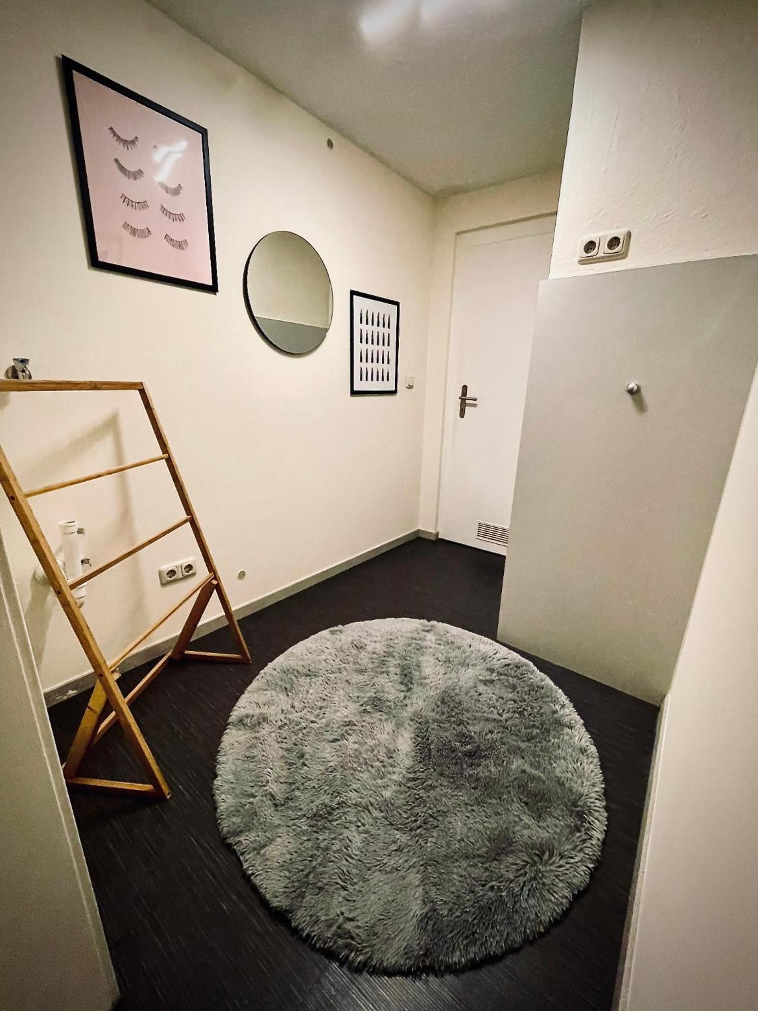 # One Apartment'S / Parkplatz / Schlossplatz Coburg Esterno foto